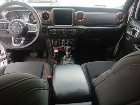 Used 2023 Jeep Gladiator Mojave w/ Cold Weather Group AWD/4WD image 16