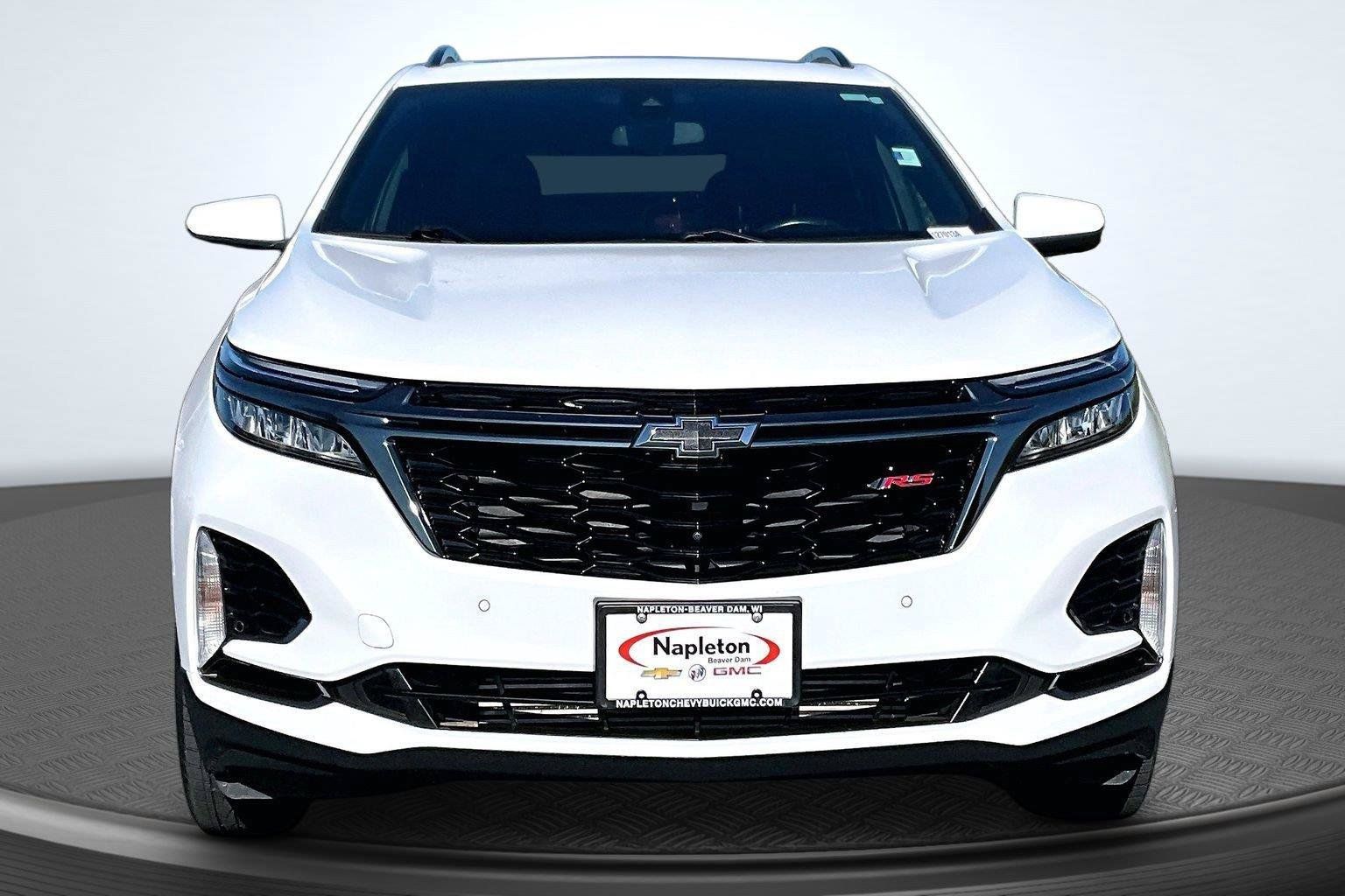 Used 2022 Chevrolet Equinox RS w/ RS Leather Package AWD/4WD image 3