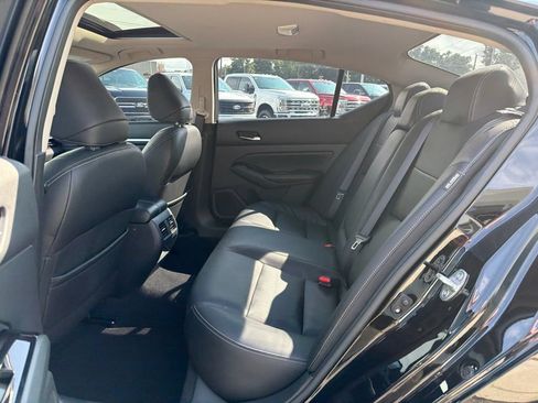 Used 2021 Nissan Altima 2.5 SL FWD image 14