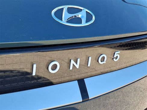Used 2023 Hyundai Ioniq 5 SEL image 32