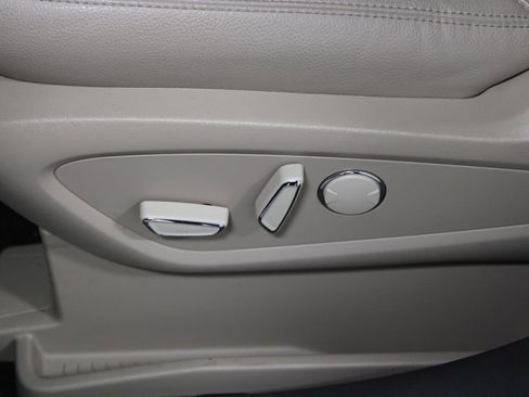 Used 2023 Lincoln Nautilus AWD w/ Premium Package image 21