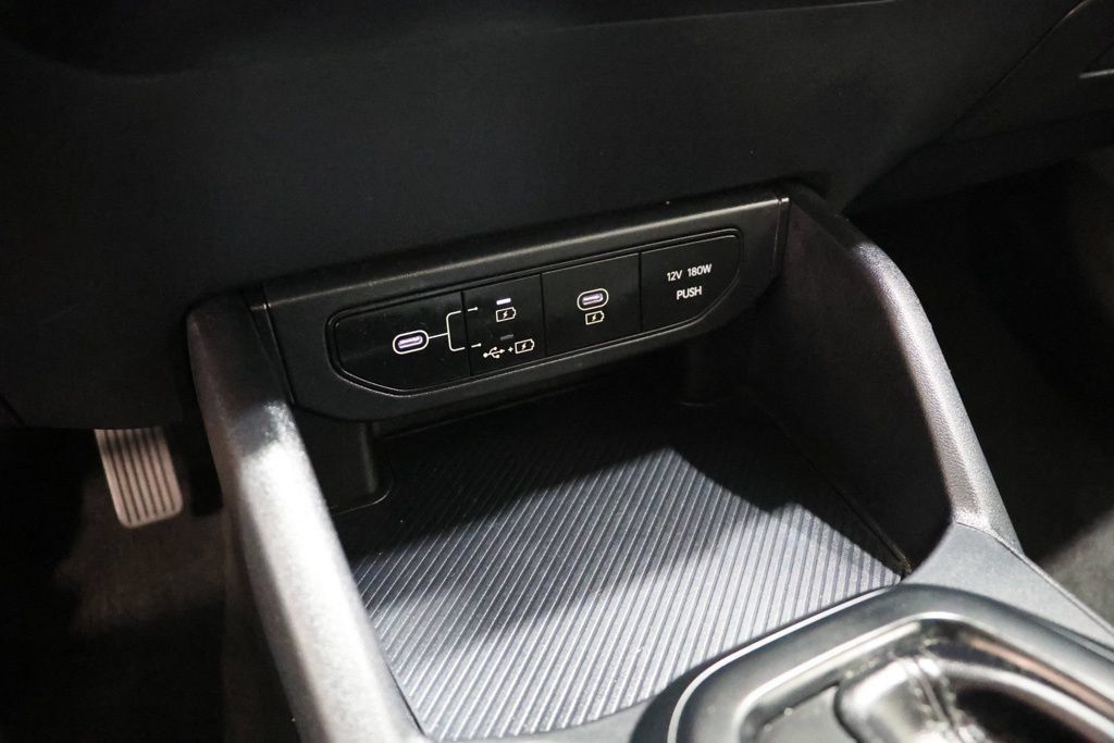 Used 2025 Kia K4 FWD image 27