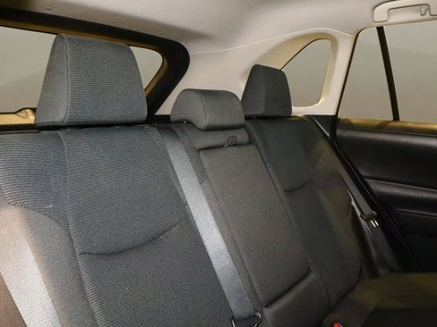 Used 2021 Toyota RAV4 LE image 18