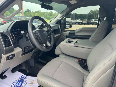 Used 2022 Ford F250 XL w/ STX Appearance Package AWD/4WD image 14