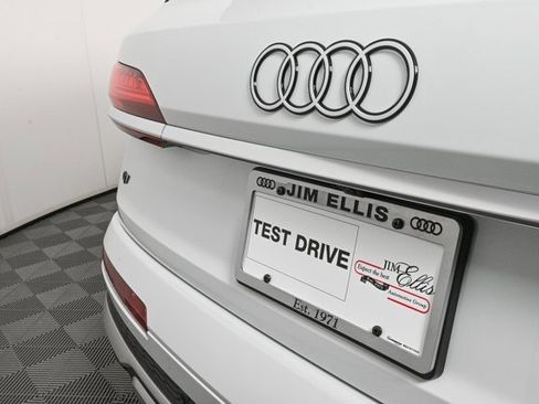 New 2025 Audi Q7 3.0T Premium Plus image 38