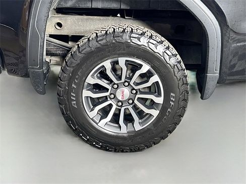 Used 2022 GMC Sierra 1500 AT4 w/ AT4 Premium Package image 40