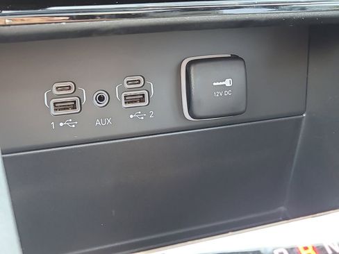 New 2026 Jeep Grand Cherokee Limited w/ Limited Altitude Package RWD image 30