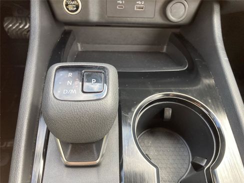 Used 2023 Nissan Rogue SV image 20