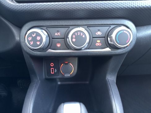 Used 2023 Nissan Kicks S image 14