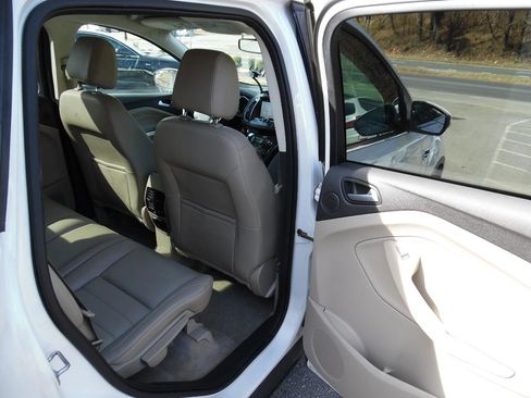 Used 2016 Ford Escape Titanium image 18