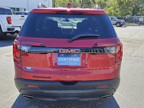 Certified 2023 GMC Acadia SLE w/ Driver Convenience Package image 9