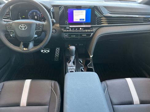 New 2026 Toyota Camry SE w/ Convenience Package FWD image 16