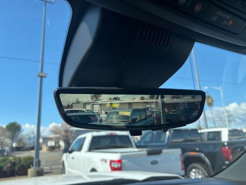 Used 2023 GMC Sierra 1500 AT4 image 16