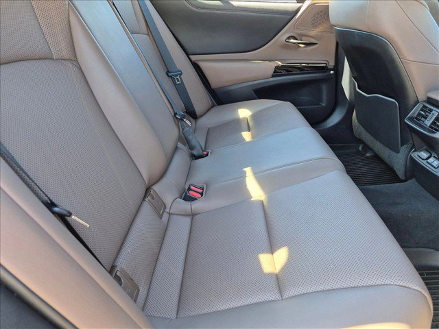 Used 2022 Lexus ES 350 w/ Accessory Package 2 FWD image 17