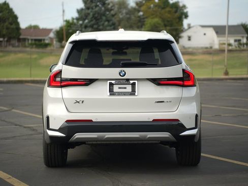 New 2026 BMW X1 xDrive28i w/ Convenience Package AWD/4WD image 4