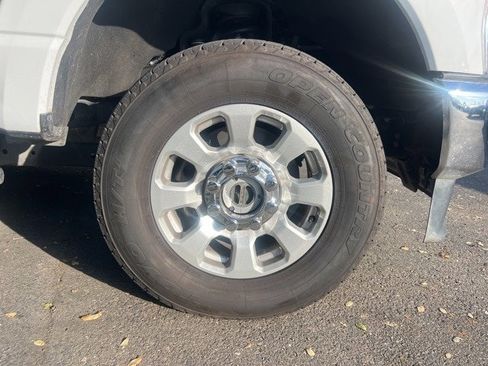 Certified 2023 Ford F350 XLT image 4