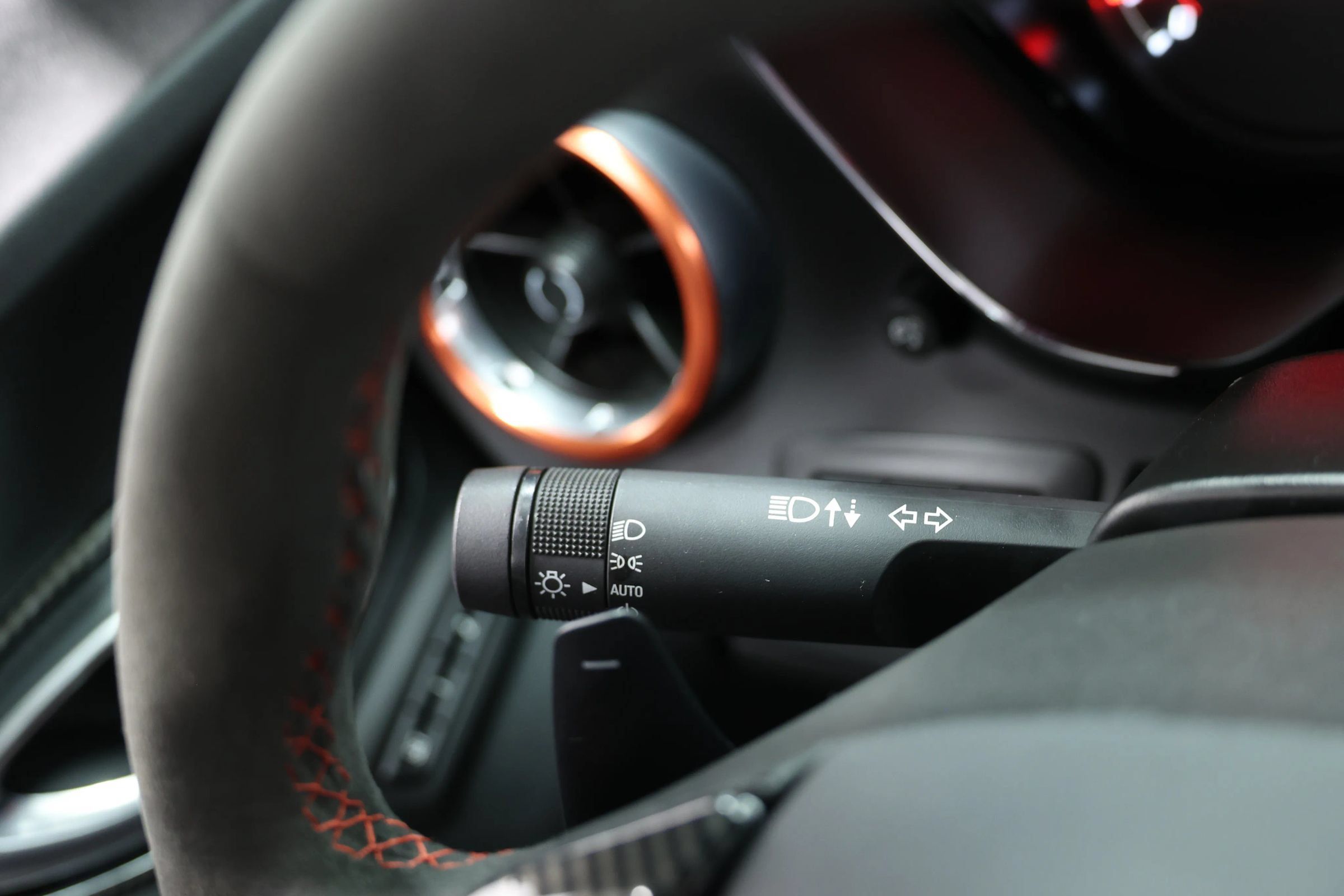 Used 2018 Chevrolet Camaro ZL1 RWD image 29