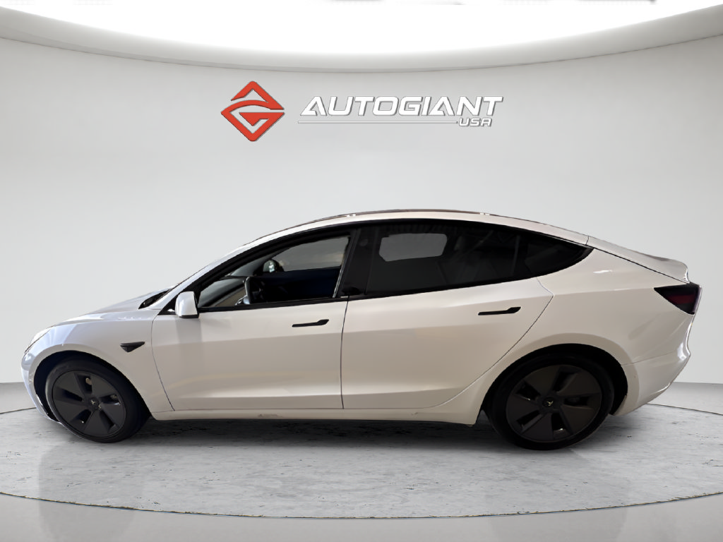 Used 2021 Tesla Model 3 Standard Range Plus RWD image 2
