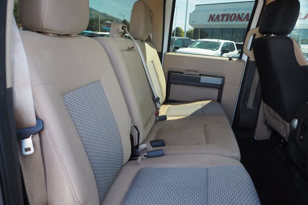 Used 2015 Ford F250 XLT w/ Camper Package AWD/4WD image 18