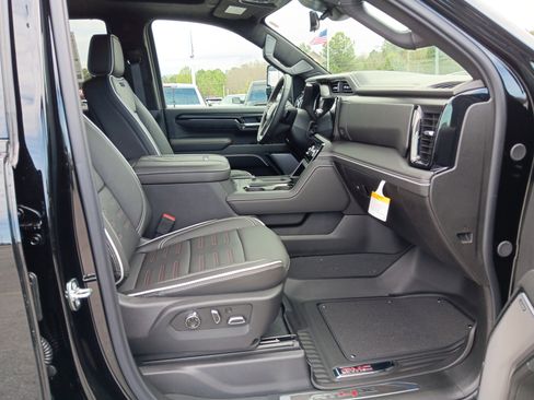 New 2026 GMC Sierra 2500 AT4X w/ LPO, Black Badging Package image 23