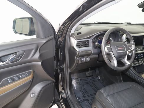 Used 2023 GMC Acadia SLE w/ Driver Convenience Package image 45