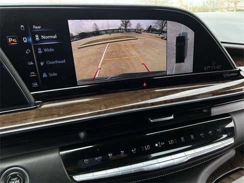 Used 2021 Cadillac Escalade Sport Platinum w/ LPO, ONYX Package image 19