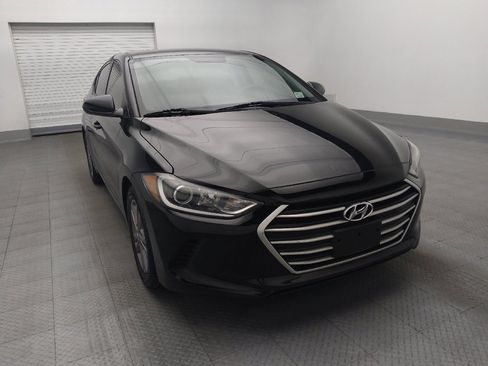 Used 2017 Hyundai Elantra SE image 14