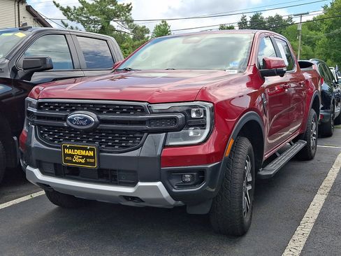 Used 2025 Ford Ranger Lariat w/ FX4 Off-Road Package AWD/4WD image 3