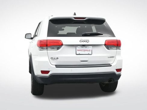 Used 2017 Jeep Grand Cherokee Laredo AWD/4WD image 8