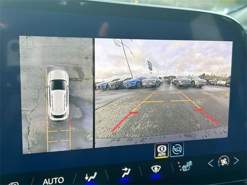 New 2026 Chevrolet Equinox EV LT image 15