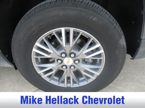 Used 2026 Chevrolet Traverse LT FWD image 6