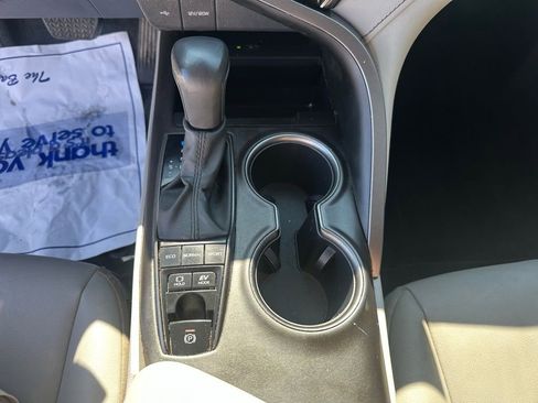 Used 2024 Toyota Camry SE w/ Audio Upgrade Package image 17