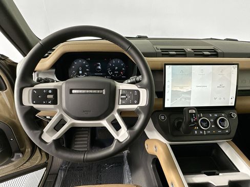 Used 2026 Land Rover Defender 110 S AWD/4WD image 11