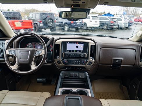 Used 2015 GMC Sierra 1500 Denali w/ Driver Alert Package AWD/4WD image 25