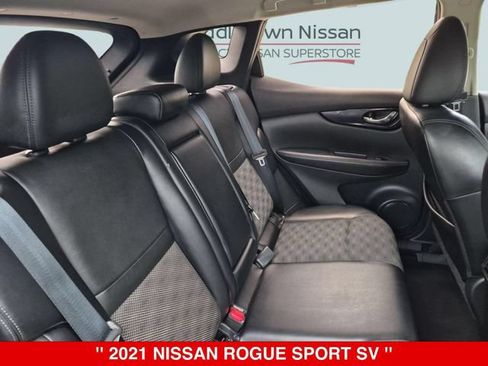Used 2021 Nissan Rogue Sport SV w/ Technology Package AWD/4WD image 33