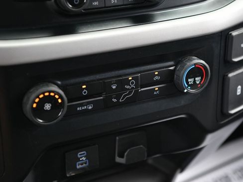 Used 2023 Ford F150 XLT image 28