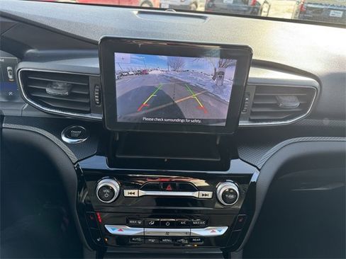 Certified 2022 Ford Explorer ST image 33