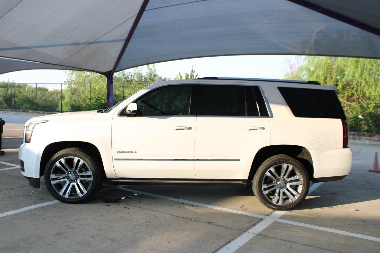 Used 2017 GMC Yukon Denali w/ Open Road Package AWD/4WD image 2
