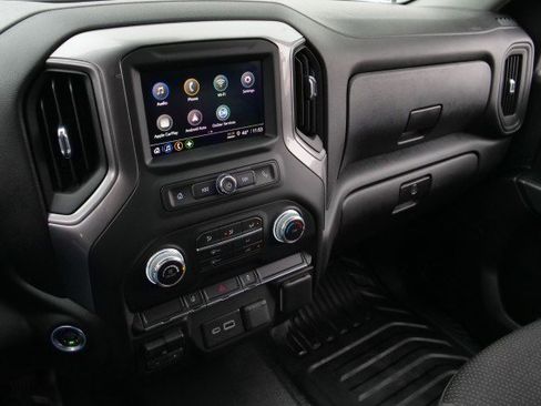 Used 2024 GMC Sierra 3500 Pro w/ Convenience Package image 18