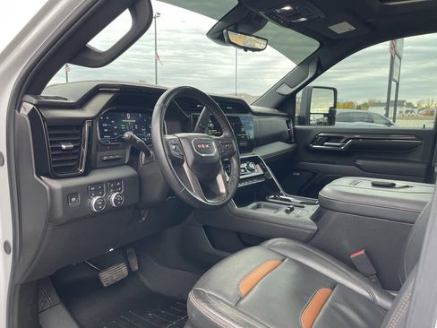 Used 2024 GMC Sierra 2500 AT4 w/ AT4 Premium Plus Package image 30