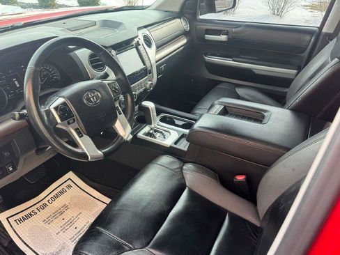 Used 2019 Toyota Tundra Limited w/ Limited Premium Package image 18