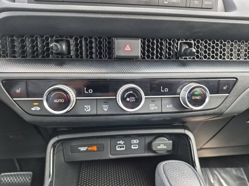 Certified 2024 Honda CR-V EX image 21