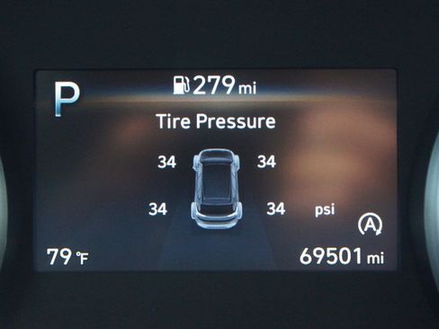 Used 2023 Hyundai Santa Fe XRT FWD image 4