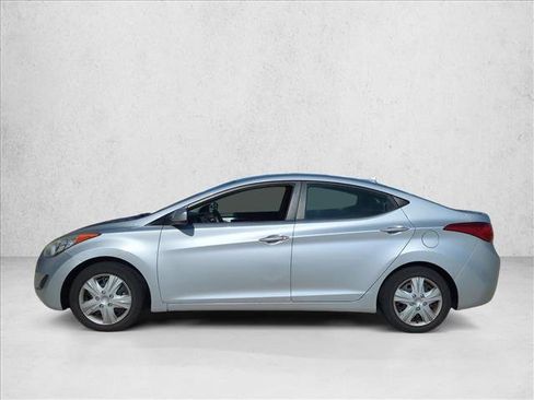 Used 2011 Hyundai Elantra GLS FWD image 5