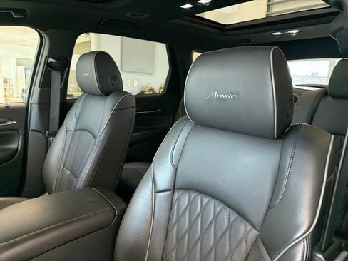 Used 2024 Buick Enclave Avenir w/ Avenir Technology Package AWD/4WD image 15