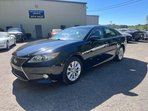 Used 2013 Lexus ES 300h w/ Luxury Pkg FWD image 1