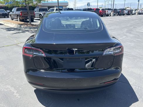 Used 2023 Tesla Model 3 Standard Range RWD image 7