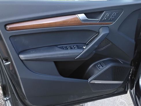 Certified 2024 Audi Q5 e Premium Plus w/ Premium Plus Package image 15