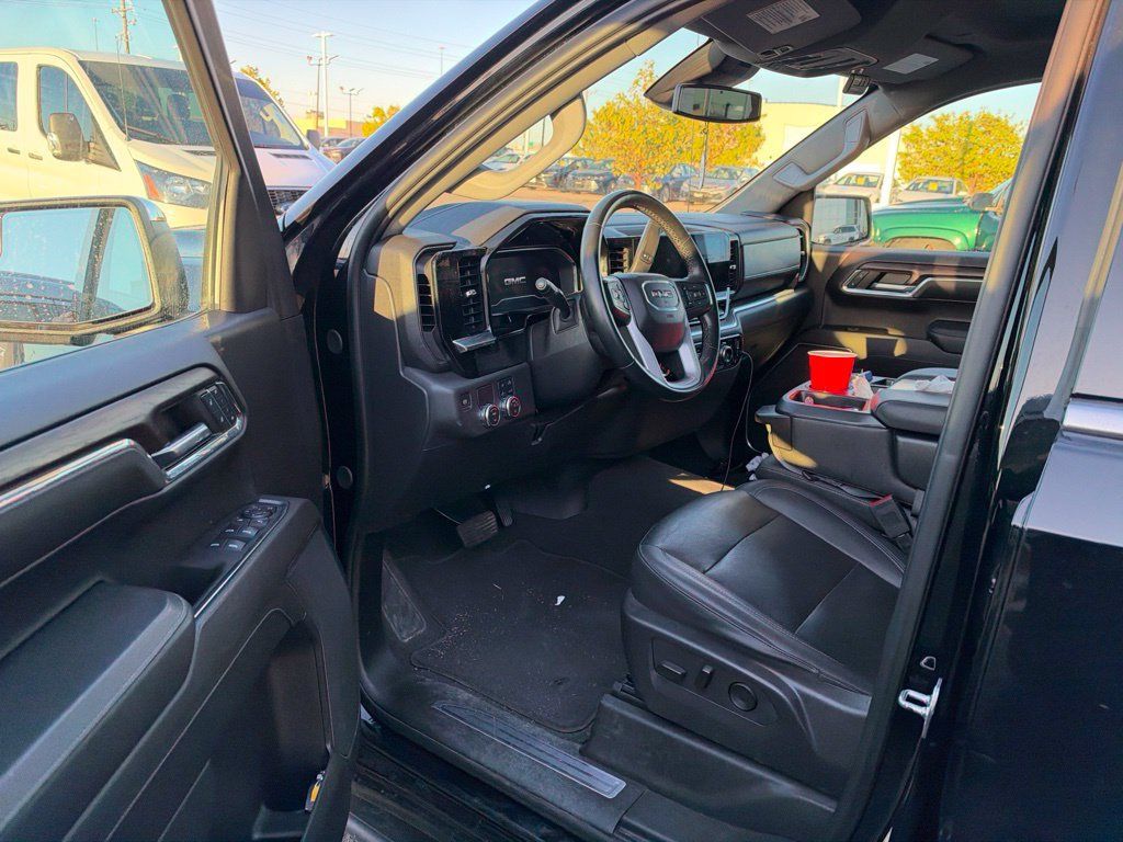 Used 2024 GMC Sierra 1500 SLT RWD image 9