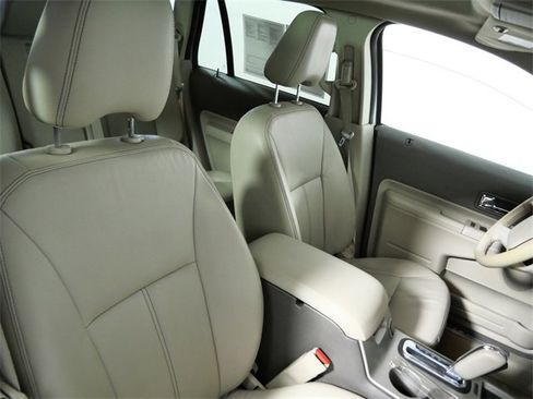 Used 2009 Ford Edge Limited image 11